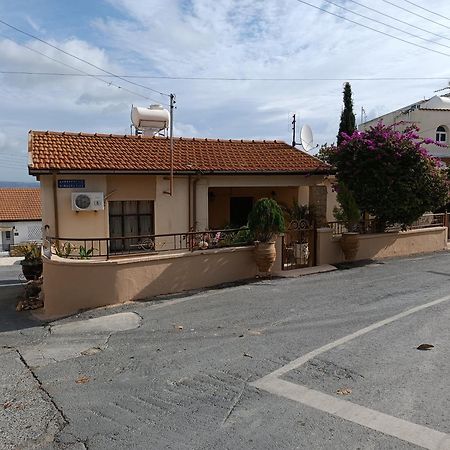 Patriko Village Home Писури Екстериор снимка